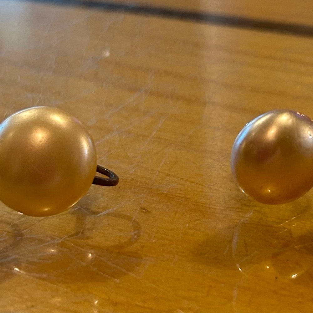 Vintage costume screw clip on earrings